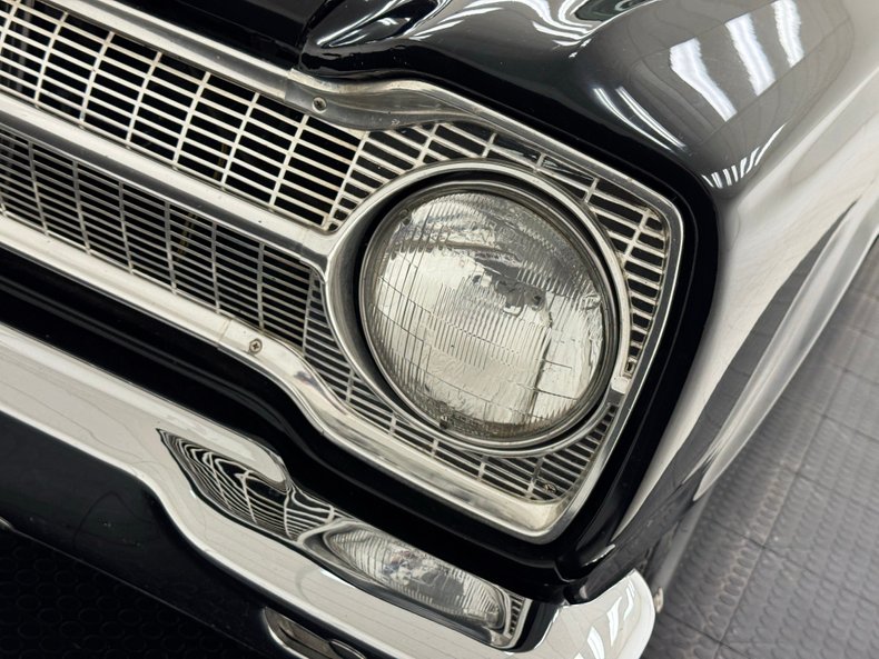 Plymouth-Fury-iii-1965-Ebony-Black-13