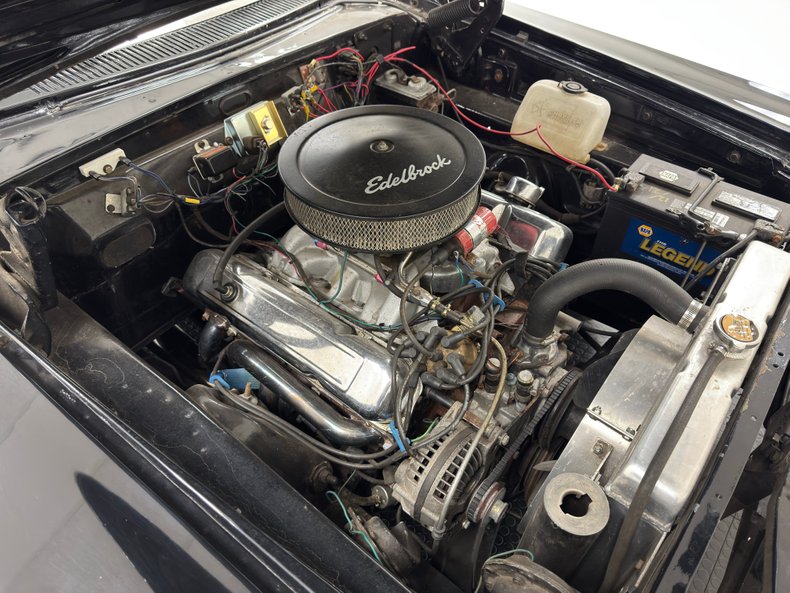 Plymouth-Fury-iii-1965-Ebony-Black-23