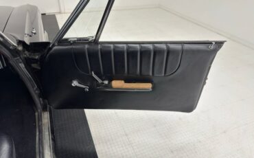 Plymouth-Fury-iii-1965-Ebony-Black-26