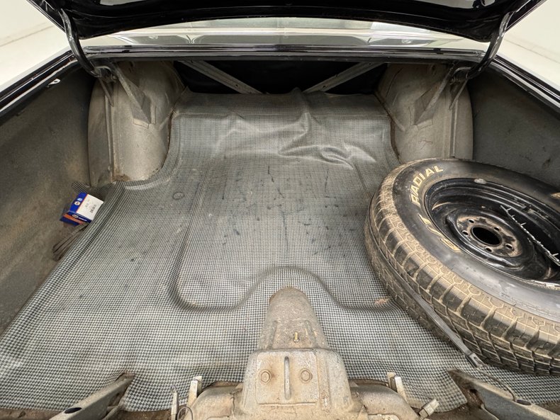 Plymouth-Fury-iii-1965-Ebony-Black-3