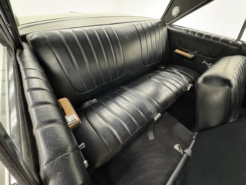 Plymouth-Fury-iii-1965-Ebony-Black-32