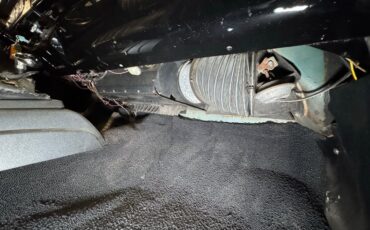 Plymouth-Fury-iii-1965-Ebony-Black-40