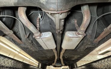 Plymouth-Fury-iii-1965-Ebony-Black-46