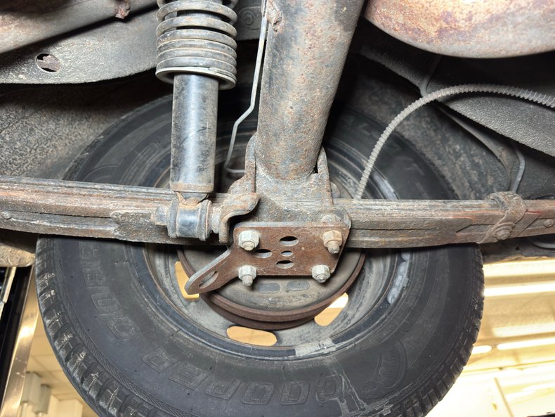 Plymouth-Fury-iii-1965-Ebony-Black-48