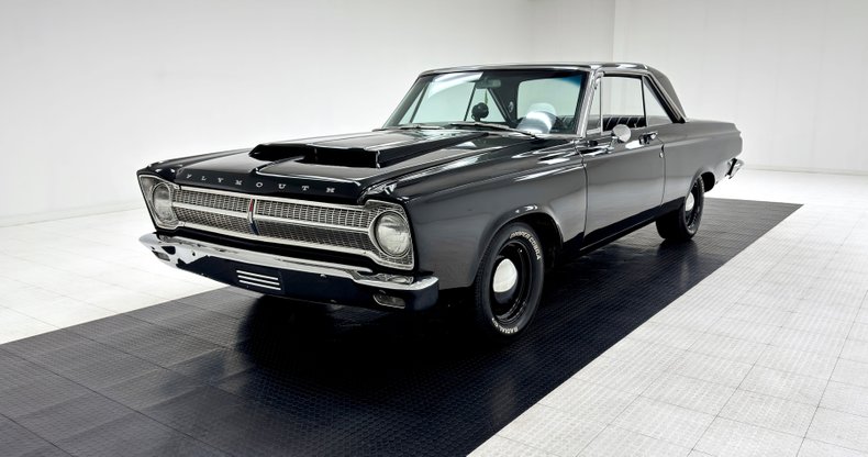 Plymouth-Fury-iii-1965-Ebony-Black-49