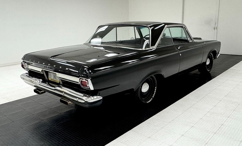 Plymouth-Fury-iii-1965-Ebony-Black-6
