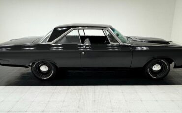 Plymouth-Fury-iii-1965-Ebony-Black-7