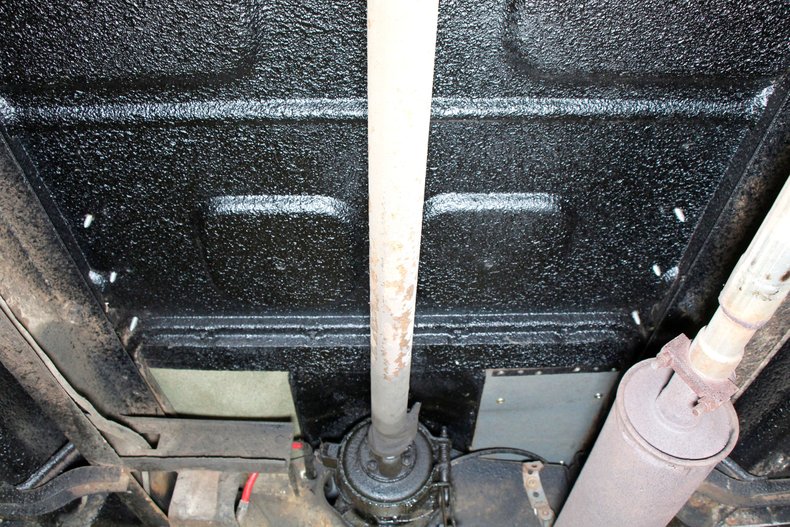 Plymouth-Model-pa-1931-Maroon-Tan-10