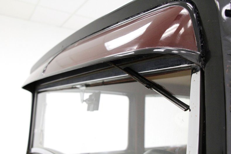 Plymouth-Model-pa-1931-Maroon-Tan-22