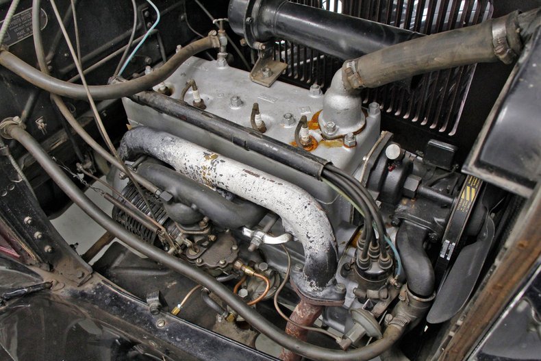 Plymouth-Model-pa-1931-Maroon-Tan-33