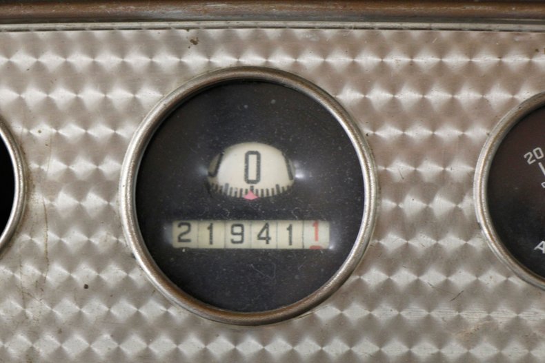 Plymouth-Model-pa-1931-Maroon-Tan-47