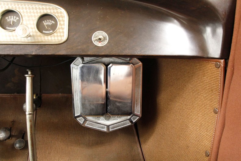 Plymouth-Model-pa-1931-Maroon-Tan-48