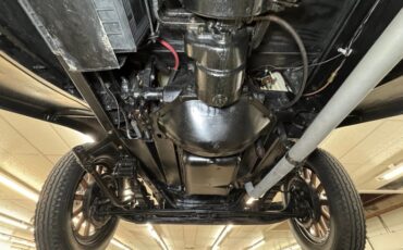 Plymouth-Model-u-1929-Pale-Yellow-Maroon-15