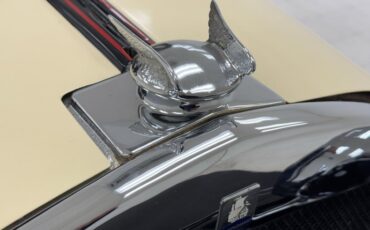 Plymouth-Model-u-1929-Pale-Yellow-Maroon-17