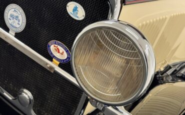 Plymouth-Model-u-1929-Pale-Yellow-Maroon-19