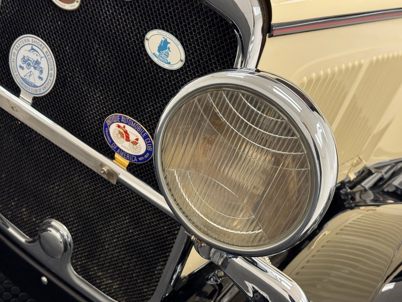 Plymouth-Model-u-1929-Pale-Yellow-Maroon-19