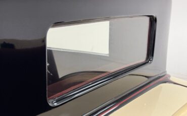 Plymouth-Model-u-1929-Pale-Yellow-Maroon-23