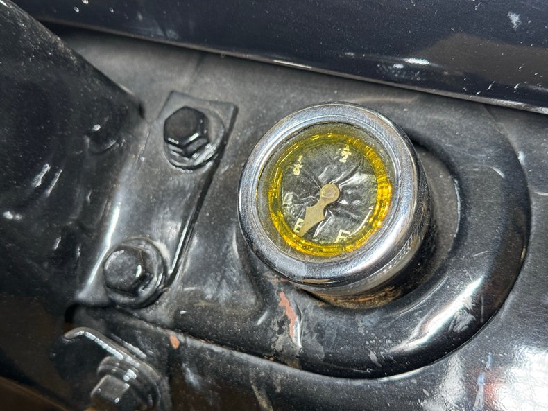 Plymouth-Model-u-1929-Pale-Yellow-Maroon-25