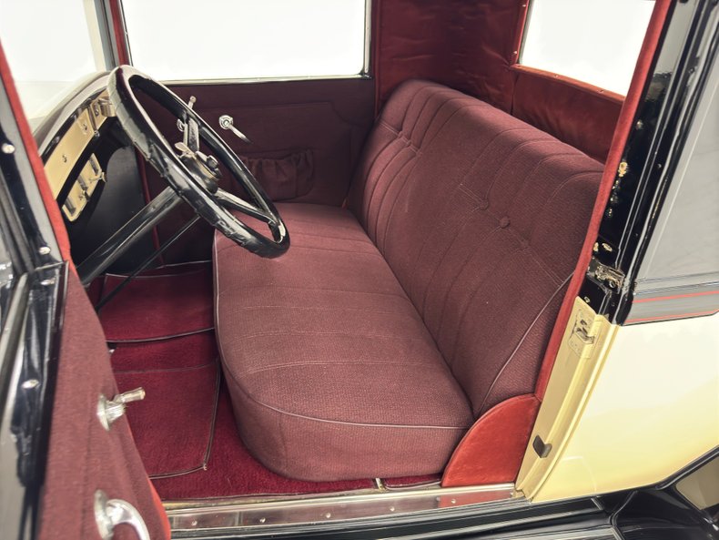 Plymouth-Model-u-1929-Pale-Yellow-Maroon-36