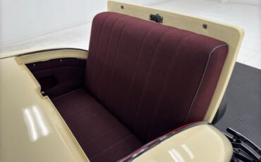 Plymouth-Model-u-1929-Pale-Yellow-Maroon-38