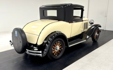 Plymouth-Model-u-1929-Pale-Yellow-Maroon-4