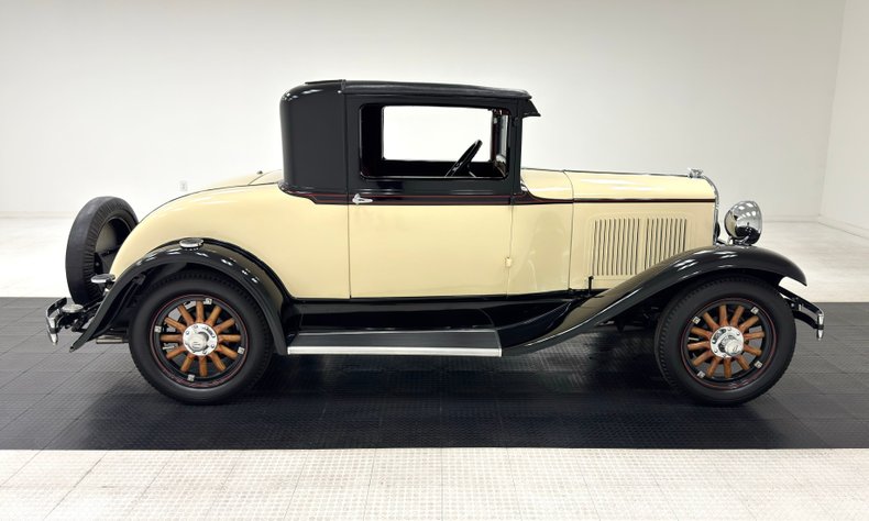 Plymouth-Model-u-1929-Pale-Yellow-Maroon-5