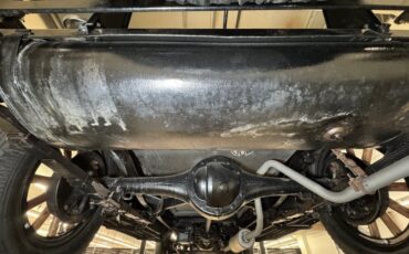 Plymouth-Model-u-1929-Pale-Yellow-Maroon-8