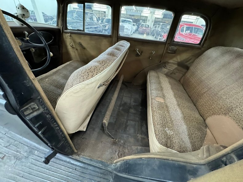 Plymouth-Other-1934-Black-Tan-11