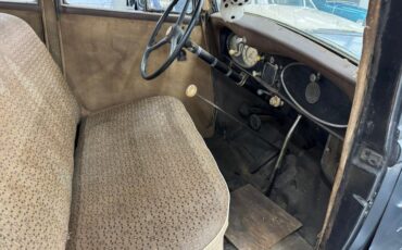 Plymouth-Other-1934-Black-Tan-13