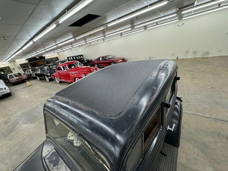 Plymouth-Other-1934-Black-Tan-28