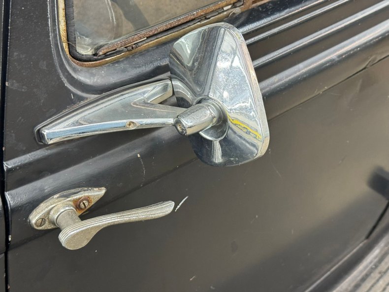 Plymouth-Other-1934-Black-Tan-29