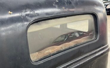 Plymouth-Other-1934-Black-Tan-30