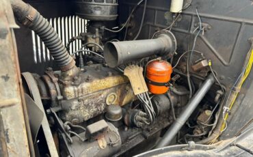 Plymouth-Other-1934-Black-Tan-39