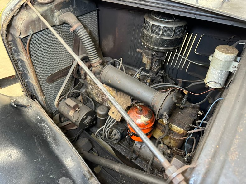 Plymouth-Other-1934-Black-Tan-40