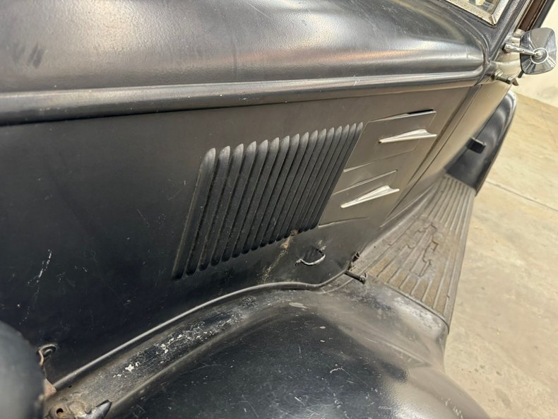 Plymouth-Other-1934-Black-Tan-48