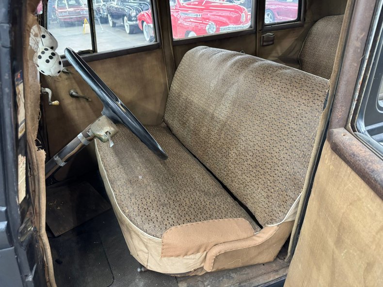 Plymouth-Other-1934-Black-Tan-8