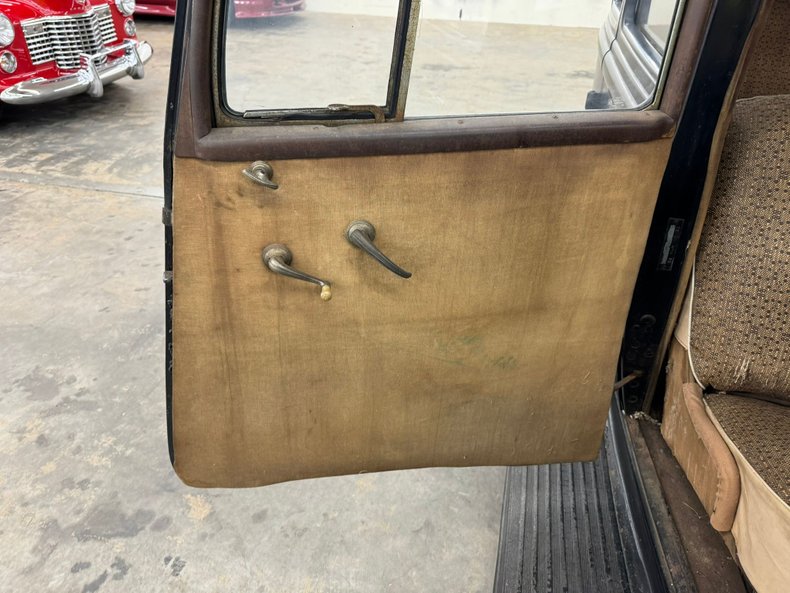 Plymouth-Other-1934-Black-Tan-9