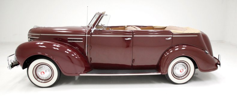 Plymouth-P8-1939-Maroon-Camel-1