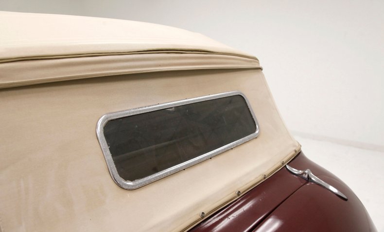 Plymouth-P8-1939-Maroon-Camel-12