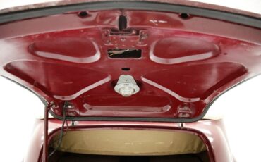 Plymouth-P8-1939-Maroon-Camel-28