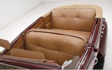 Plymouth-P8-1939-Maroon-Camel-48