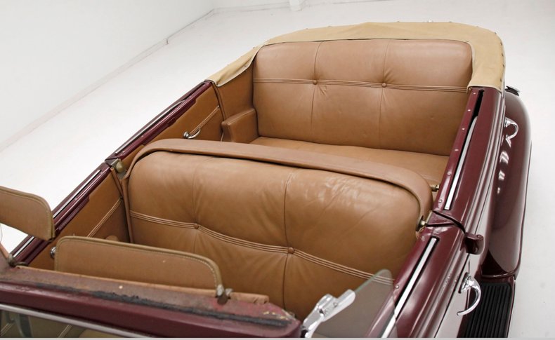 Plymouth-P8-1939-Maroon-Camel-48