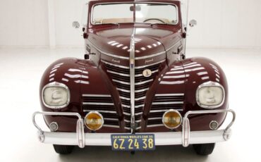 Plymouth-P8-1939-Maroon-Camel-8