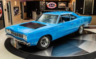Plymouth-Road-runner-1968-Petty-Blue-12