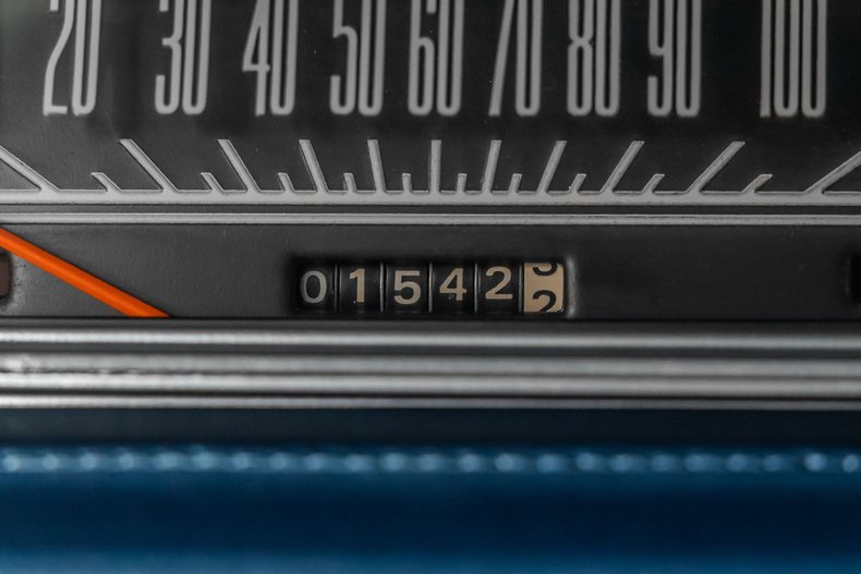 Plymouth-Road-runner-1968-Petty-Blue-18