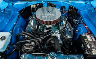 Plymouth-Road-runner-1968-Petty-Blue-5