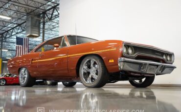 Plymouth-Road-runner-1970-Burnt-Orange-Metalli-White-10