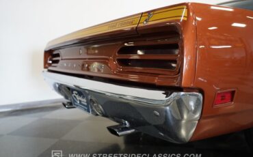 Plymouth-Road-runner-1970-Burnt-Orange-Metalli-White-12