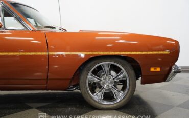 Plymouth-Road-runner-1970-Burnt-Orange-Metalli-White-14