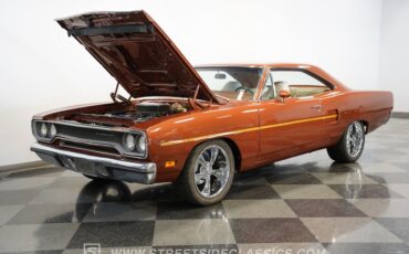 Plymouth-Road-runner-1970-Burnt-Orange-Metalli-White-15